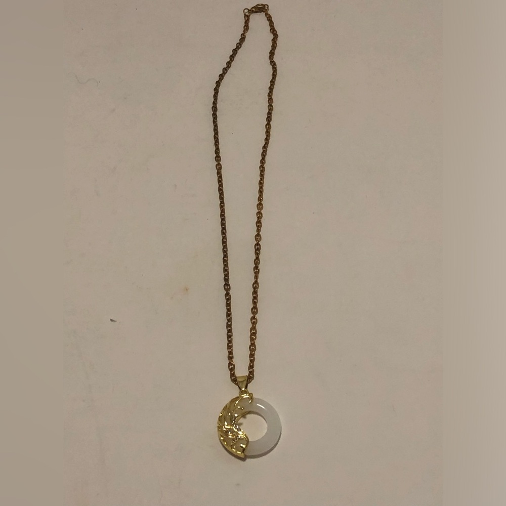 Heavens Official Blessing Type Gold tone and White circular Necklace